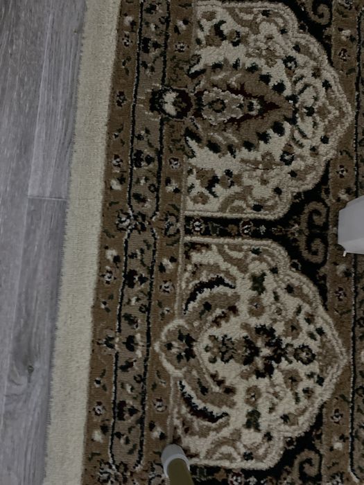 Продам ковер хороший