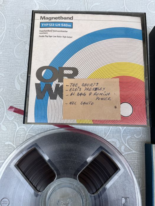 Lot benzi audio cu muzica disco anii ‘80, Elvis etc