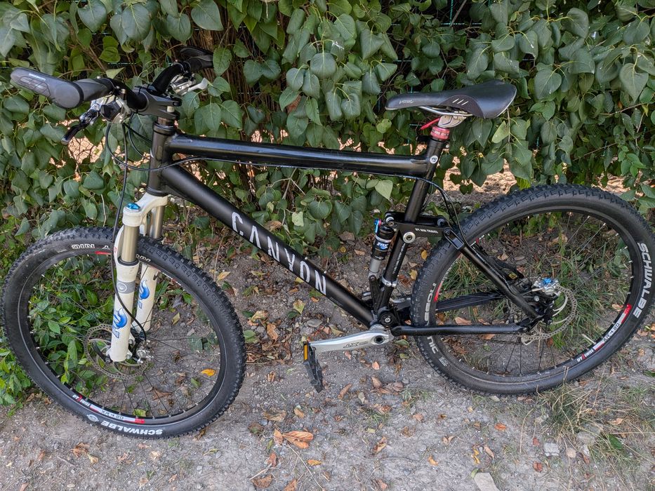 Bicicleta canyon full suspension
