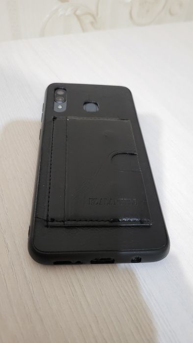 Samsung A30 в хорошем состоянии