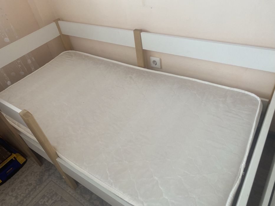 Продам детскую кроватку