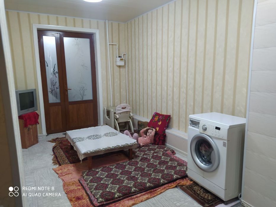 Парк Бобура продам 4 комнатную