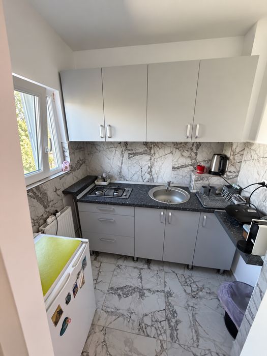 Vând apartament cu o camera - General Praporgescu