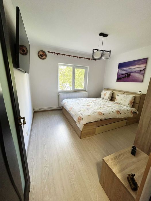 Vand apartament 2 camere decomandat, etaj 1