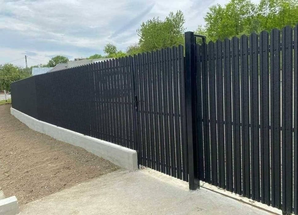 Vând garduri si porți din plasa bordurata