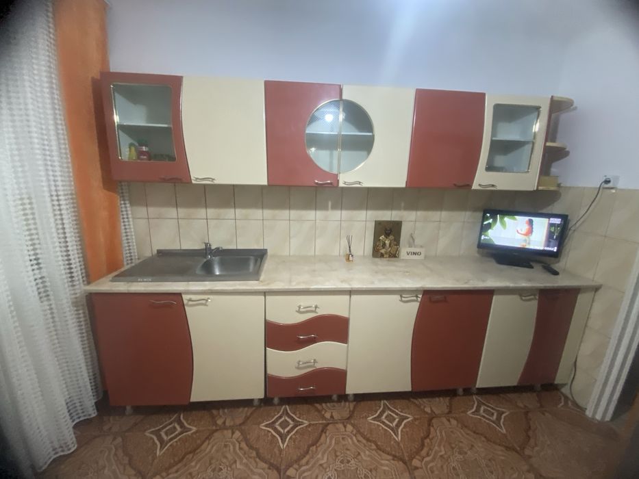 inchiriez apartament