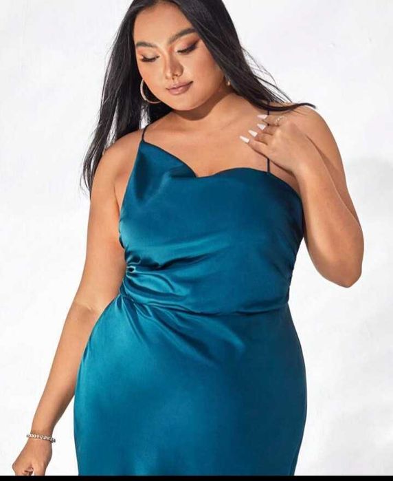 Нова с етикет! Дълга елегантна рокля - 2XL (46 EU)