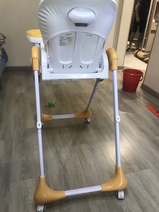 Детский стульчик для кормление