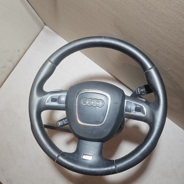 Волан за ауди със пера и бег .