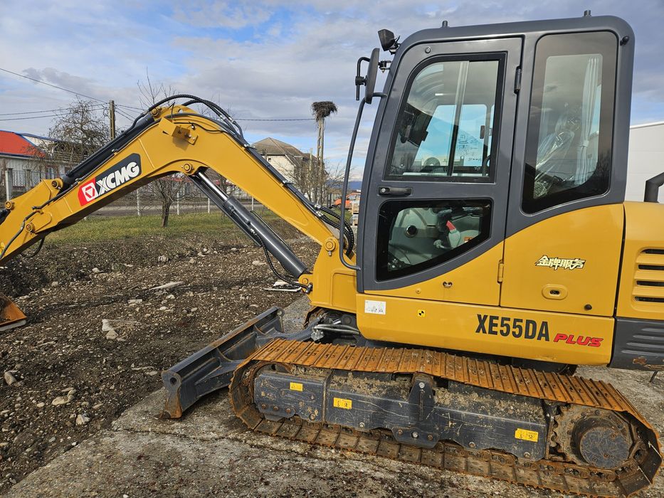 Excavator XCMG XE55DDA  6 Tone, AC  220 ore an 2022  15999Euro + TVA