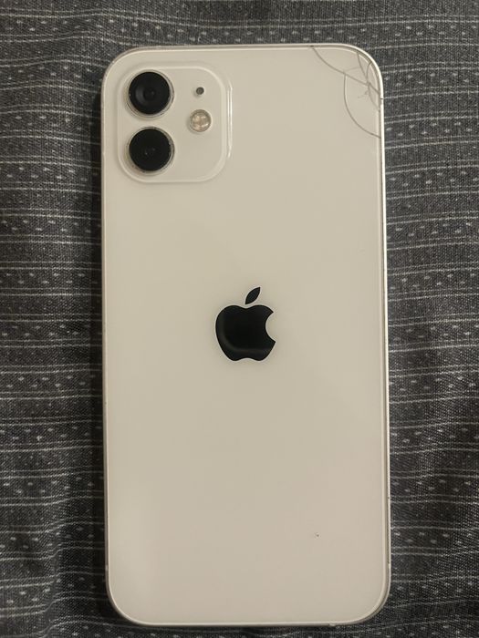 iPhone 12 64gd продается
