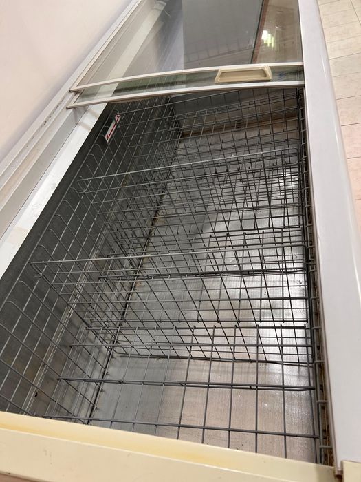 Витринный морозильник