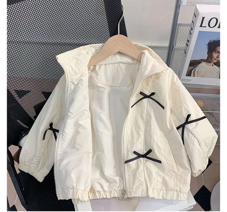 Ветровка новая для девочки