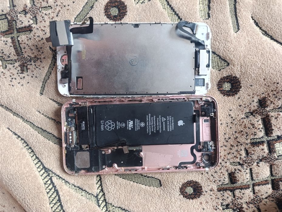 iPhone 7 на запчасти срочно