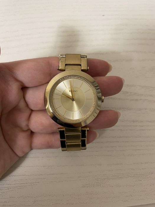 Часы Dkny под золото