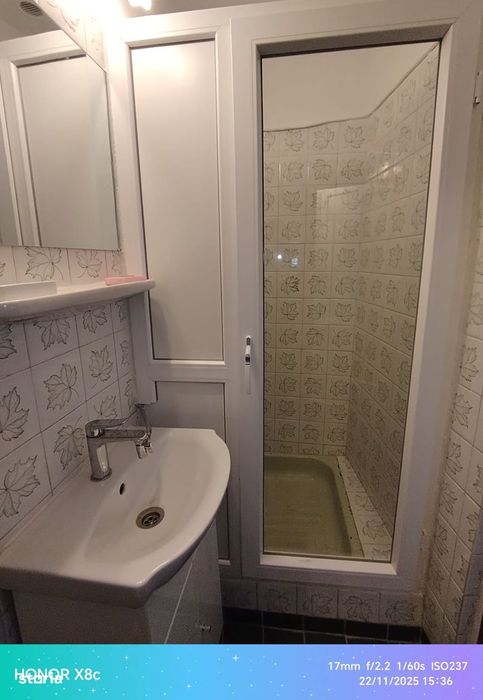 Ap. 1 cam, etaj Casa, zona UMF, Sărărie