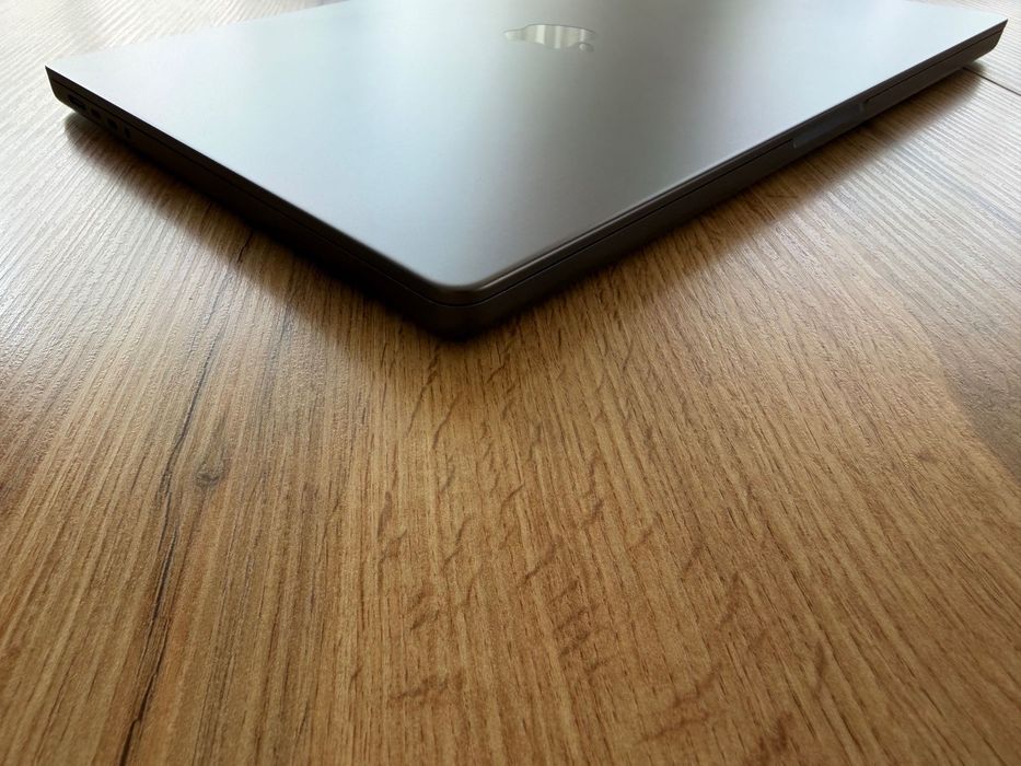 MacBook Pro 16" M3 PRO 12-CPU, 18-GPU, 36GB RAM, 512GB SSD