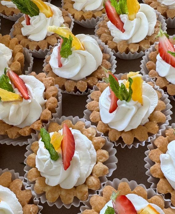 Чайные сеты пирожные торты