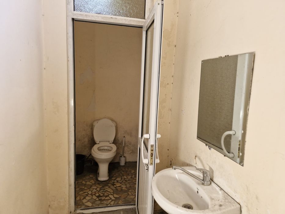 Ижарага Бино Берилади,хоналарни алохида олсаям булади