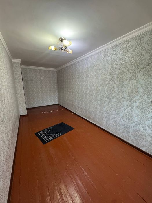 МЕТРО М.УЛУГБЕК 2 комнатная 2 этаж Продается.                х