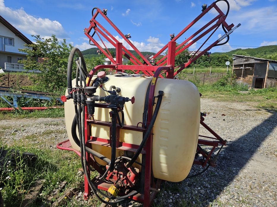 Aparat erbicidat Hardi 850 litri