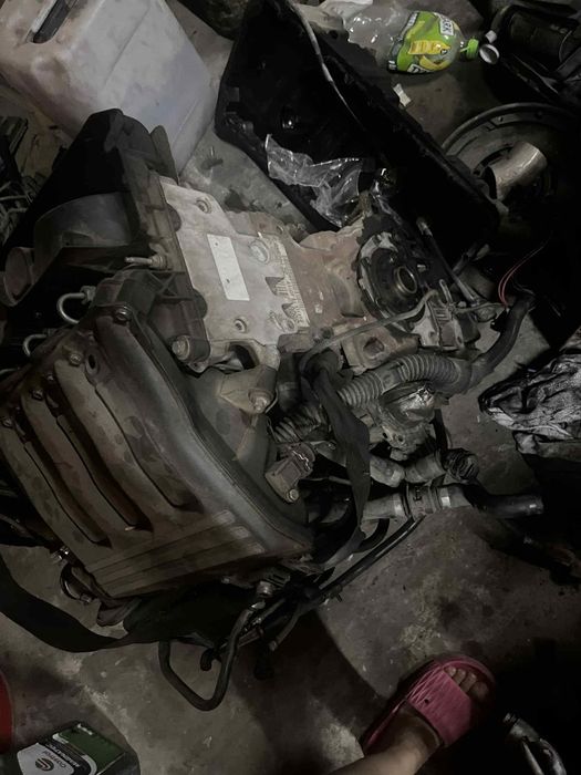 Vand motor cutie si ambreaj bmw provine de pe e 39 merge si pe e 46