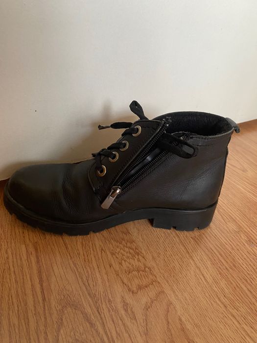 Зимни боти в много добро състояние