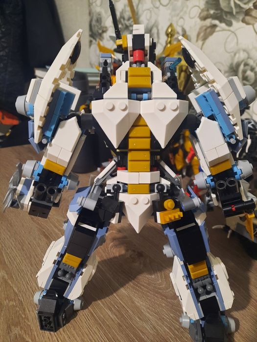 Продаю 3 набора + 1 в подарок