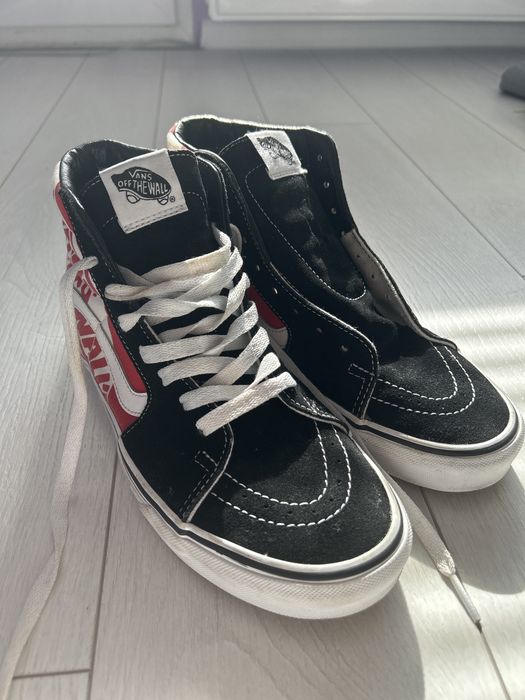 Vans високи обувки номер 40