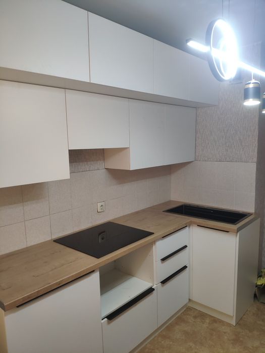 Сборка разборка мебели. Мебельщик на час