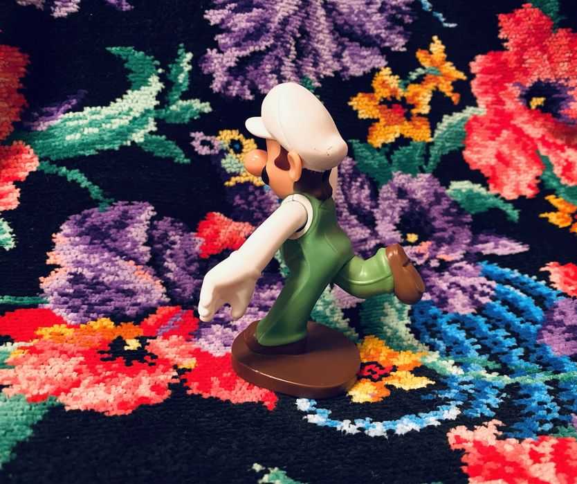 Луиджи Супер Марио Макдональдс