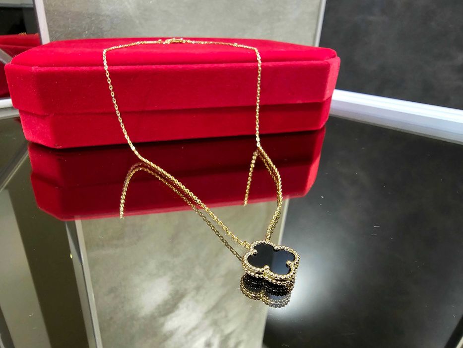 Van Cleef & Arpels VCA Gold Black Alhambra 1 Motif Clover Дамско Колие