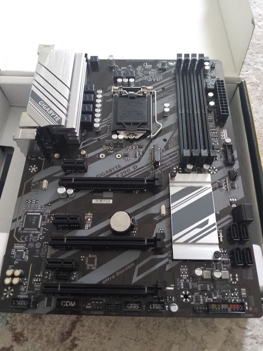 Материнская плата продам