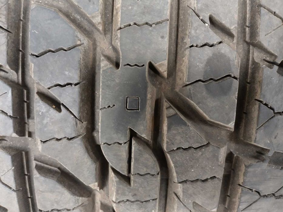 All terrain COOPER DISCOVERER 215/60R17