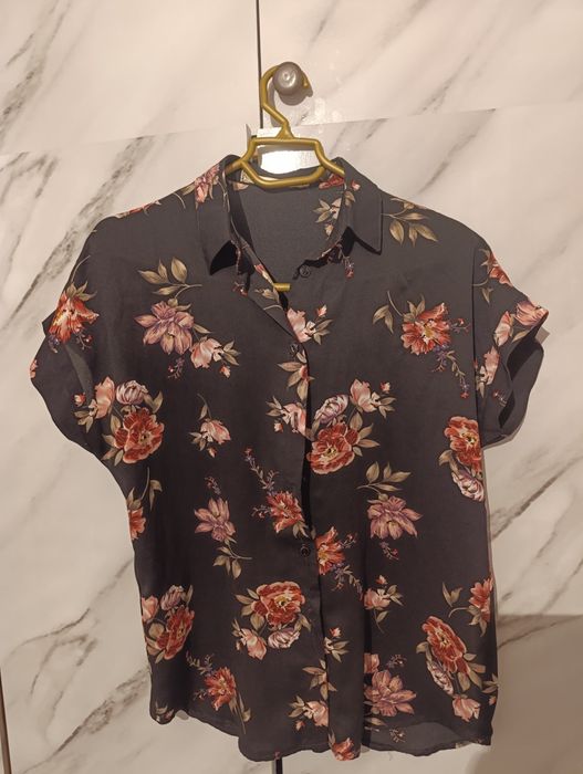 костюм женский, рубашки