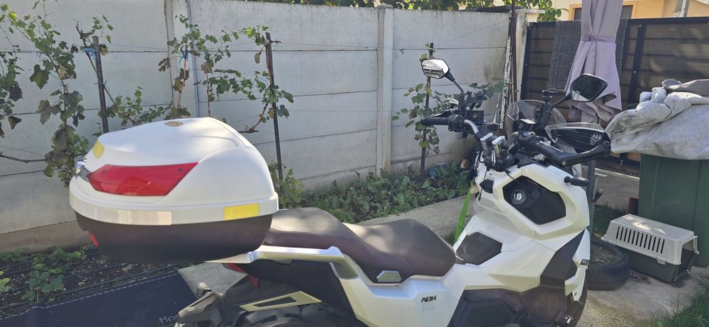 Topcase cutie moto portbagaj