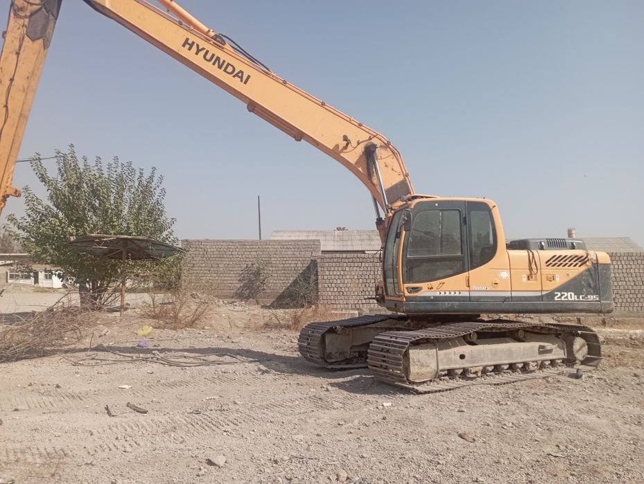 Продаётся экскаватор Хундай 2014 года