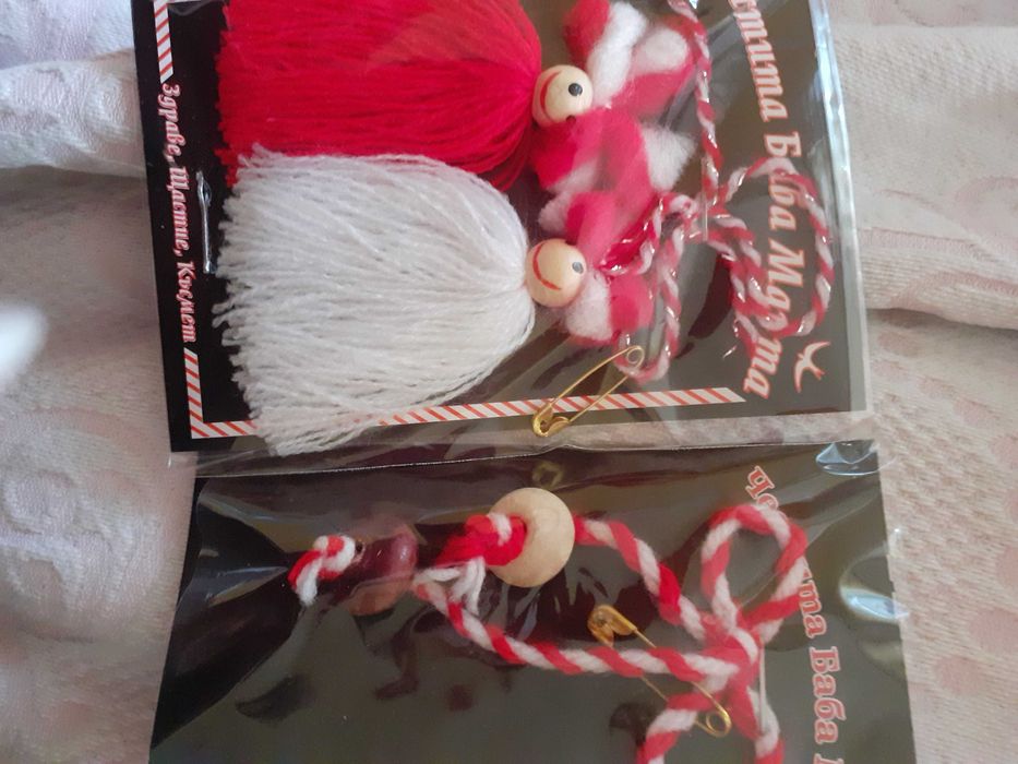 Мартеници различни видове