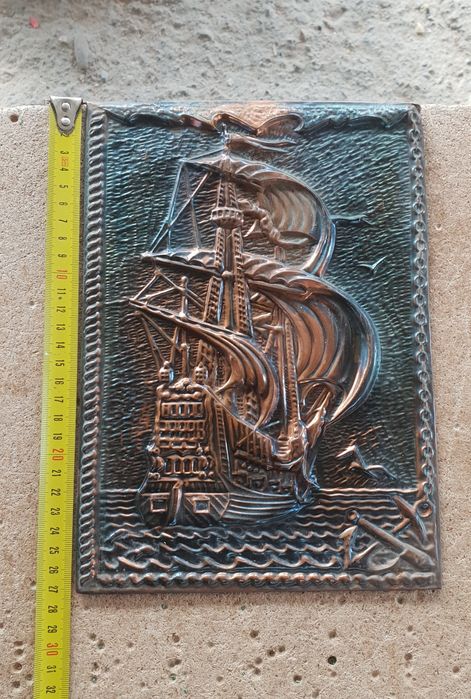 Чеканки медные ручной работы.