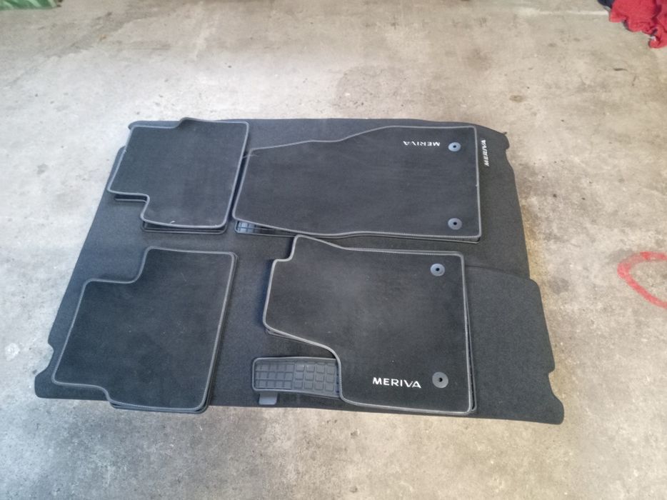 Опел Мерива б на части