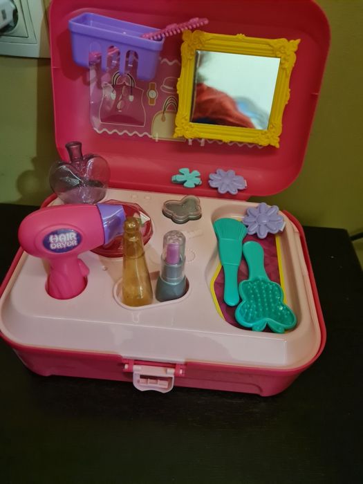 Козметичен комплект за деца в куфарче