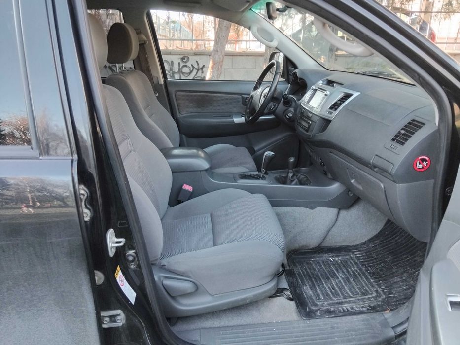 TOYOTA HAILUX Пикап, Джип, Тойота Хайлукс, 3,0 автоматик, навигация !
