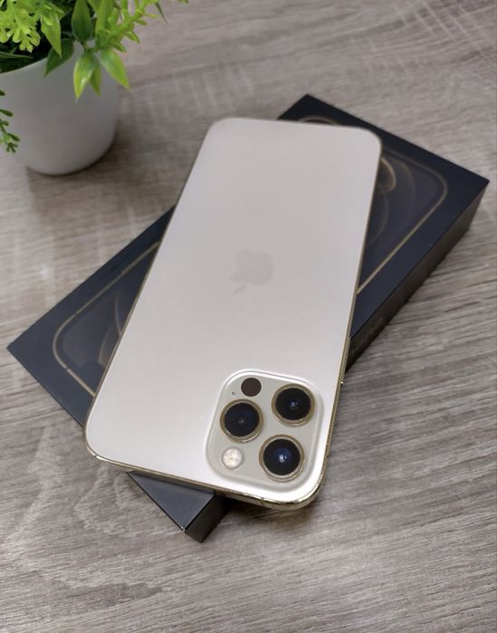 Продам Айфон 12 Pro 256gb