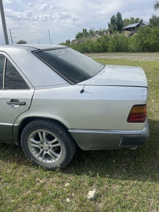 Мерседес бенс 230
