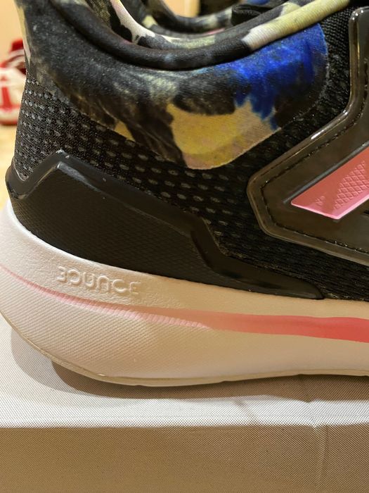 Дамски маратонки Адидас ЕQ 21 run