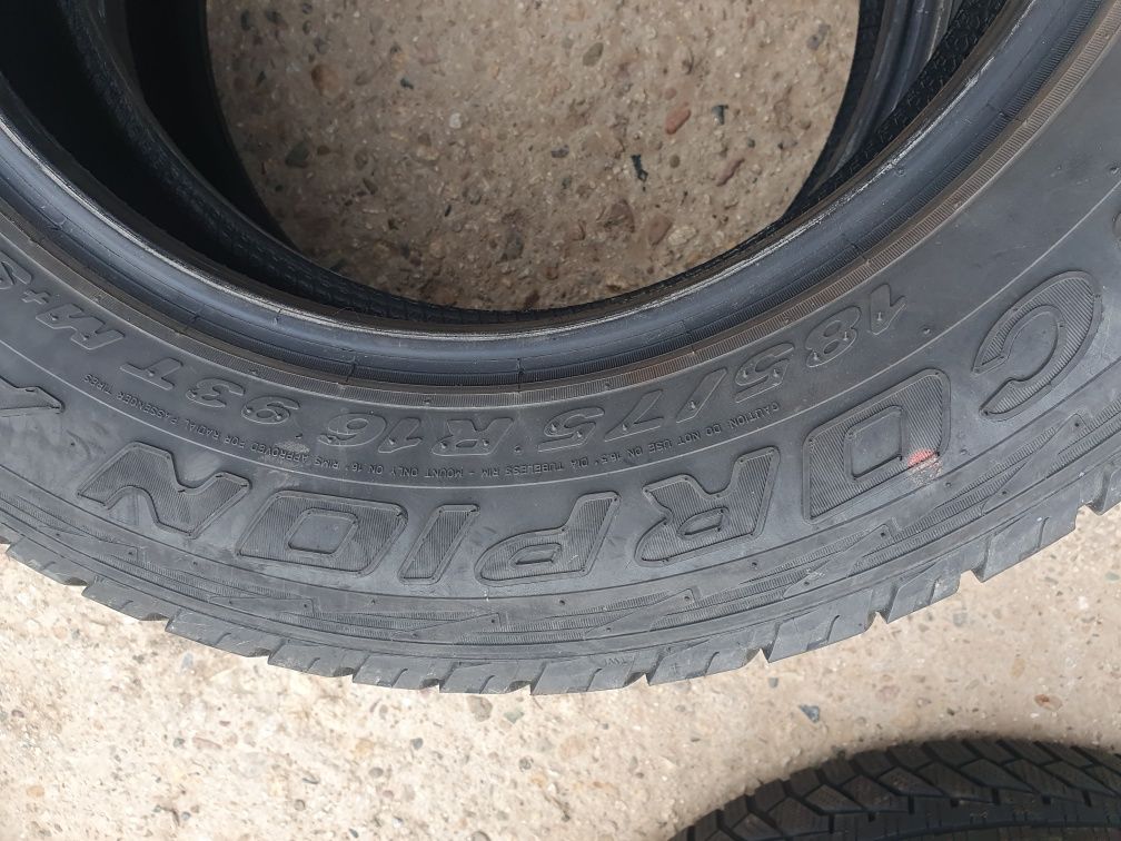 2бр.зимни гуми за Лада Нива 185/75/16 PIRELLI грайфер5- 6мм гр. София ...