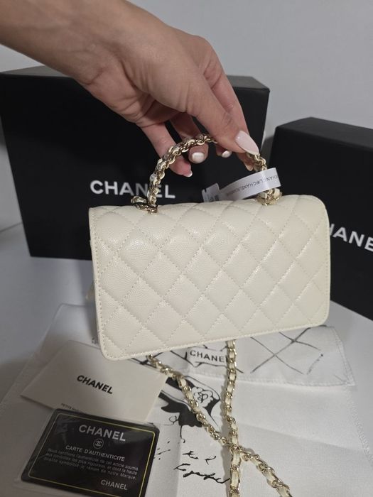 Налична чанта Chanel WOC 26C