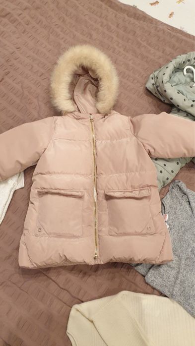 Zara удлиненное пальто на  пуху р. 5 лет