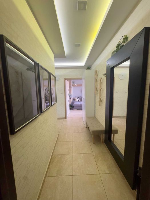 Продава се Тристаен апартамент в Бургас, Меден рудник - зона В - 66 кв.м за 2091 €/кв.м - Снимка #11