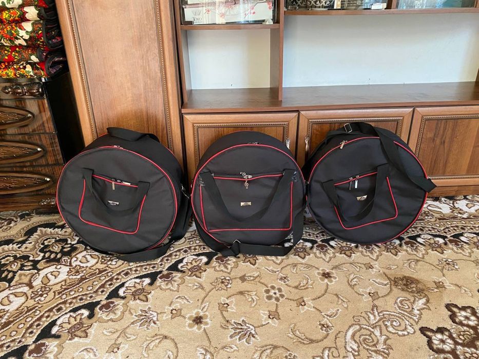 Muzikalniy insturmentlar uchun chexollar